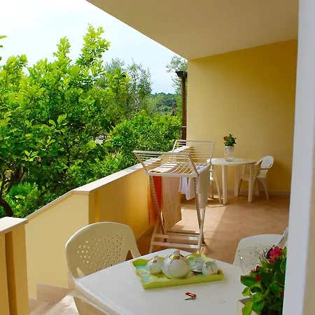 Villaggio Turistico Defensola Vieste Exterior photo