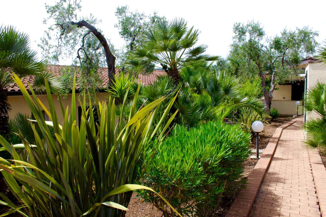 Villaggio Turistico Defensola Aparthotel 3*